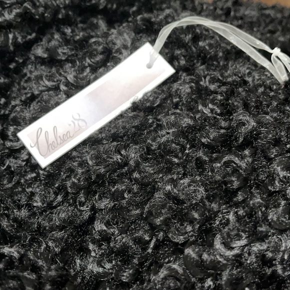 Chelsea28 Faux Fur Coat - Picture 4 of 5